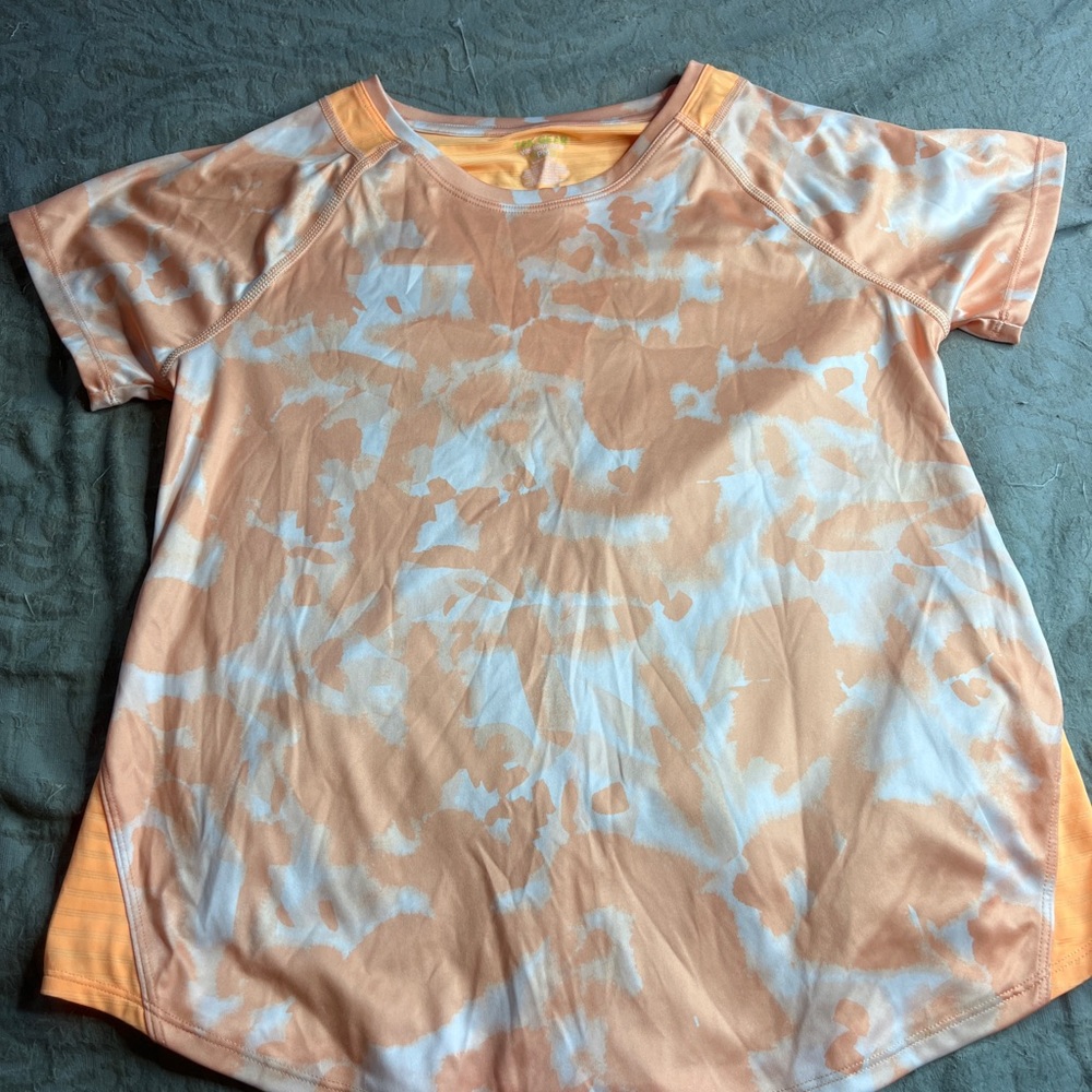 Tek Gear Women’s Size M Orange and White Tie-Dye Workout Shirt Moisture Wicking
